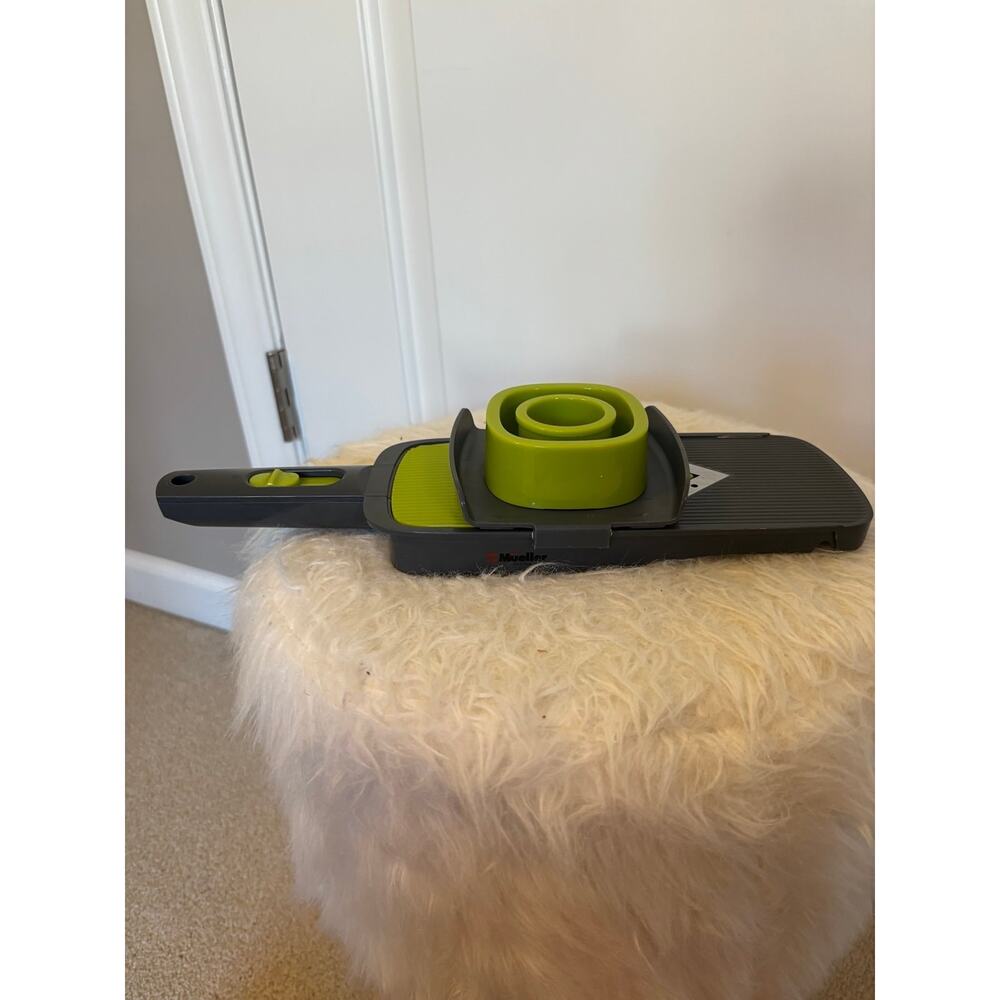 Mueller compact Mandoline Slicer